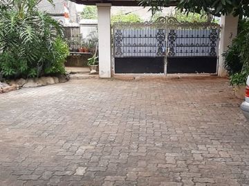 Rumah Di Cilandak, 2Lt, Paviliun, Hal. Luas, di Jl. Intan