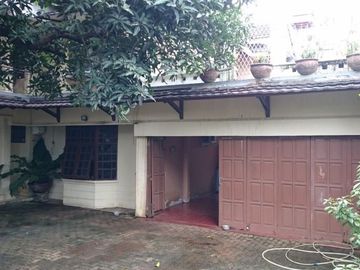 Rumah Di Cilandak, 2Lt, Paviliun, Hal. Luas, di Jl. Intan