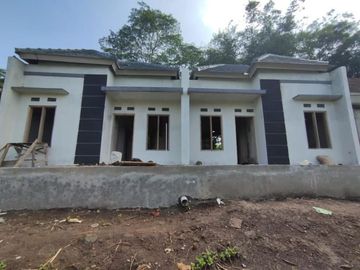 RUMAH PALING MURAH DI MAGELANG HANYA 200 JUTAAN SUDAH ALL IN
