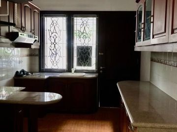 Disewakan Rumah Minimalis Citraland Surabaya Barat @Royal Park, Harga Ciamik