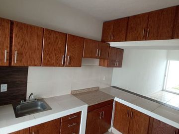SE VENDE CASA ZONA NORTE DE VILLA DE ALVAREZ, LAS LAGUNAS 5 RECAMARAS