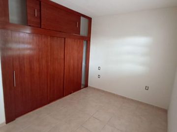 SE VENDE CASA ZONA NORTE DE VILLA DE ALVAREZ, LAS LAGUNAS 5 RECAMARAS