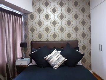 Condominium for Sale: 1BR Flat Condo for Sale in One Rockwell West Tower Rockwell Center Makati