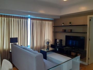 Condominium for Sale: 1BR Flat Condo for Sale in One Rockwell West Tower Rockwell Center Makati