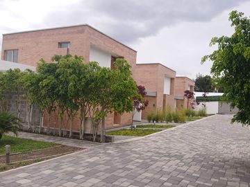 Venta casa Tumbaco