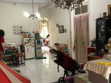 Risti Rumah Tua Dijual Hitung Tanah Saja