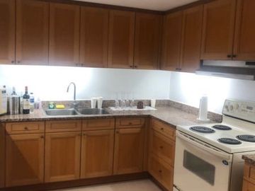 2BR Condo For Rent/Lease 2 Bedrooms in Amorsolo Tower Rockwell Makati City