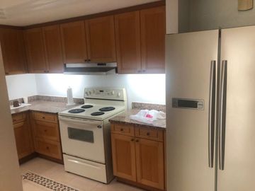 2BR Condo For Rent/Lease 2 Bedrooms in Amorsolo Tower Rockwell Makati City