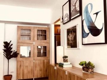 FOR SALE: Two Serendra Red Oak Tower
