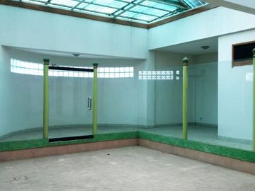 Di Jual Tanah dan Bangunan di Jl. Kolonel Masturi Kabupaten Bandung