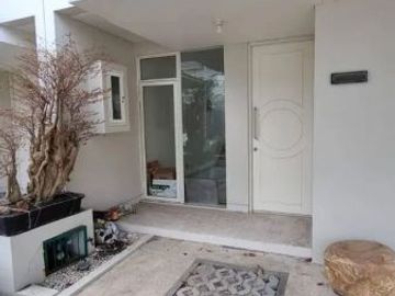 Sewa Rumah Minimalis di Canberra Perumahan Grand Pakuwon