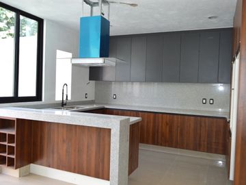 Casa 4 habs. Los Almendros, Zapopan.