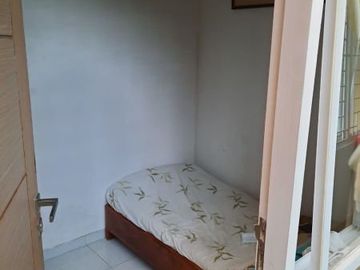 Rumah 2 Lantai, SHM, Asri dan Nyaman di Bukit Cinere Indah
