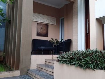 Rumah 2 Lantai, SHM, Asri dan Nyaman di Bukit Cinere Indah