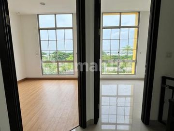 Dijual Rumah Pik 2 Murah 3 Lantai 3 Kamar Bagus Murah