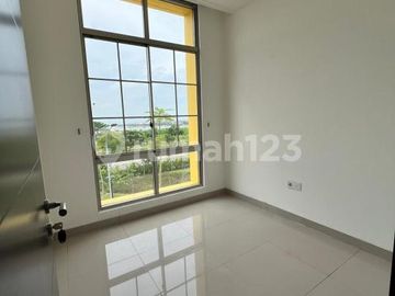 Dijual Rumah Pik 2 Murah 3 Lantai 3 Kamar Bagus Murah
