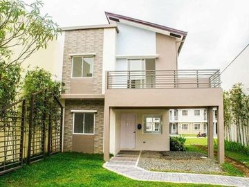 House and lot for sale in Cavite, Chessa Single near Manila