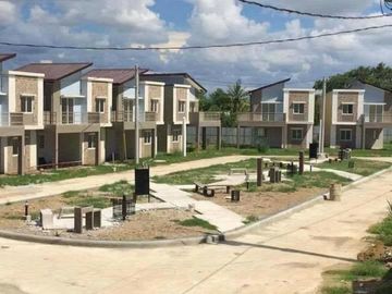 House and lot for sale in Cavite, Chessa Single near Manila