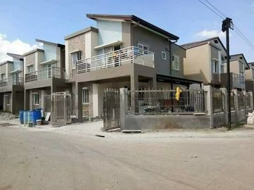 House and lot for sale in Cavite, Chessa Single near Manila