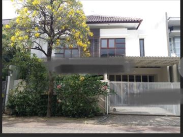 Rumah istimewa di kertajaya indah sby