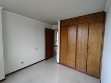 apartamento en venta en el ingenio. Cod V68