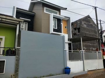 Perumahan Besar Rasa Villa Banyak Penghuni & Bangunan Murah di Malang