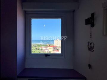 EXCLUSIVO DEPARTAMENTO 4 AMBIENTES CON VISTA AL MAR Y AL BOSQUE