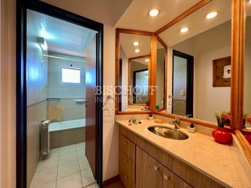 EXCLUSIVO DEPARTAMENTO 4 AMBIENTES CON VISTA AL MAR Y AL BOSQUE
