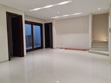 Jual Rumah MURAH Citraland Cantik Bawah Harga Pasar Mainroad Cluster