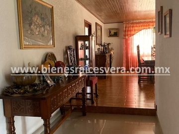 CASA EN VENTA EN TEQUISQUIAPAN EN GRANJAS RESIDENCIALES CRIS