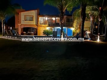 CASA EN VENTA EN TEQUISQUIAPAN EN GRANJAS RESIDENCIALES CRIS