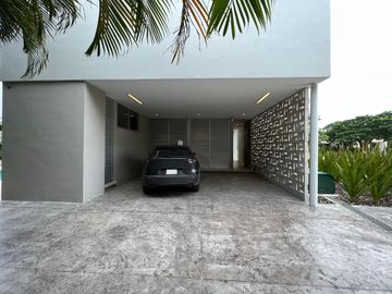 Casa en venta en Yucatán Country Club