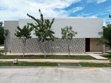 Casa en venta en Yucatán Country Club