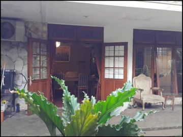 Rumah Siap Huni Bersih & Terawat,Ada Taman Depan & Belakang Di Pondok Labu