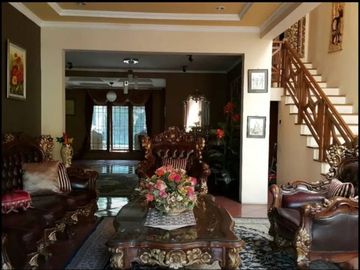 Rumah Siap Huni Bersih & Terawat,Ada Taman Depan & Belakang Di Pondok Labu