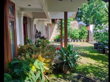 Rumah Siap Huni Bersih & Terawat,Ada Taman Depan & Belakang Di Pondok Labu