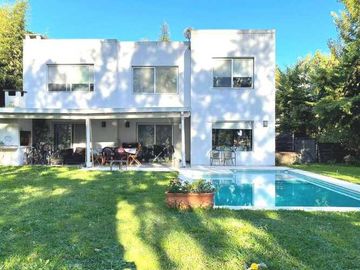 Casa en venta en Benavidez Este