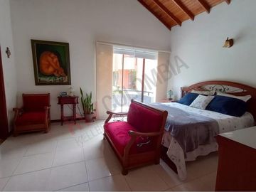 Casa en Venta en el Poblado Cola del Zorro
