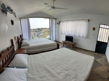 Casa en Venta en Tequesquitengo, Jojutla, Morelos