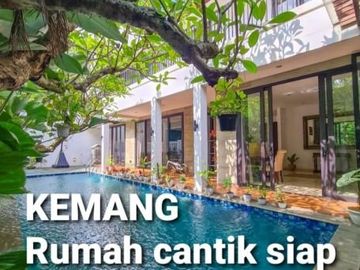 Townhouse Cantik Strategis Di Kemang Jakarta Selatan