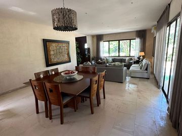 Casa en Venta en Mérida, Xtakay, Country Club, Komchen