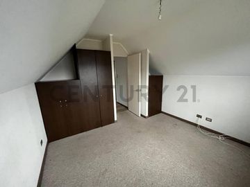 Se vende casa condominio acceso controlado, sector Norte.