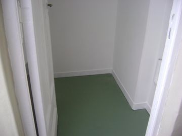 VENTA hermoso PH. 2 amb. a RE-ESTRENAR, con Patio y Lavadero. WILDE CENTRO.