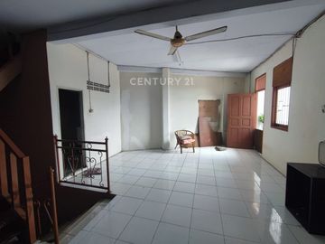 Rumah Di Komplek Cluster Griyaloka Sektor 14 BSD