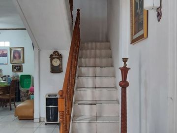 Rumah murah 2 lantai komplek Bumi Satria Kencana Kalimalang bekasi