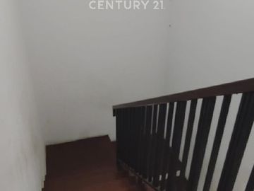 Rumah Bagus Di Cempaka Putih Dekat Dengan Kawasan Kuliner