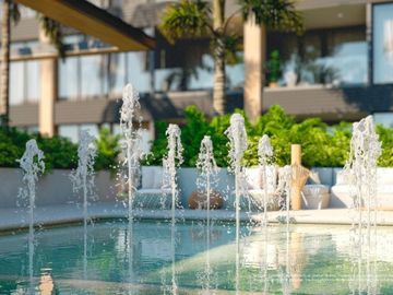 Condominio con 50 amenidades, cine, spa, spinning, albercas para niños y adultos