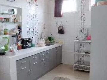 Rumah 3 Lantai Siap Huni Pucang Anom Surabaya