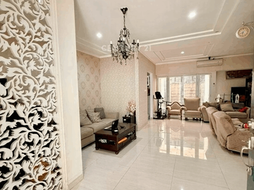 Dijual Rumah 2 Lantai Di Dalam Cluster Emerald Bintaro Sektor 9