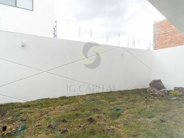 Casa en Zibatá con sala doble altura